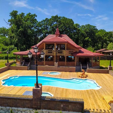 Загородный комплекс Fort Pirnov Park Пірнове Екстер'єр фото