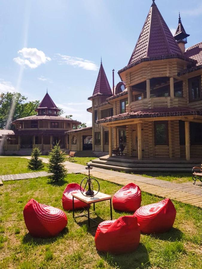 Загородный комплекс Fort Pirnov Park Пірнове Екстер'єр фото