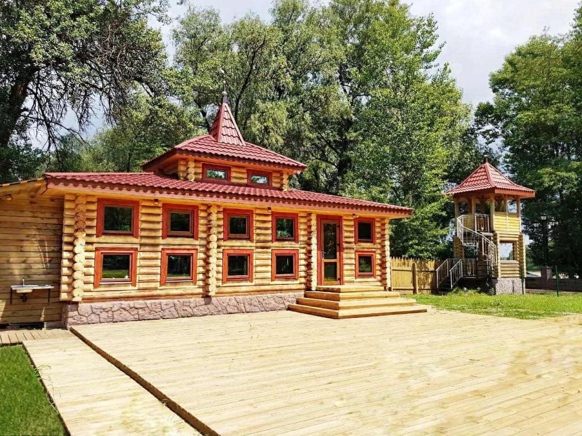 Загородный комплекс Fort Pirnov Park Пірнове Екстер'єр фото