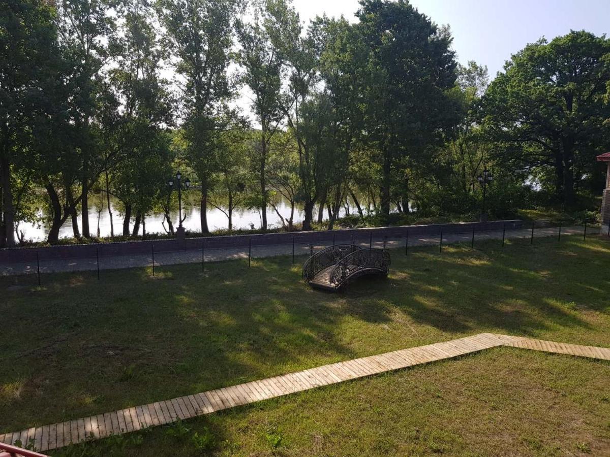 Загородный комплекс Fort Pirnov Park Пірнове Екстер'єр фото